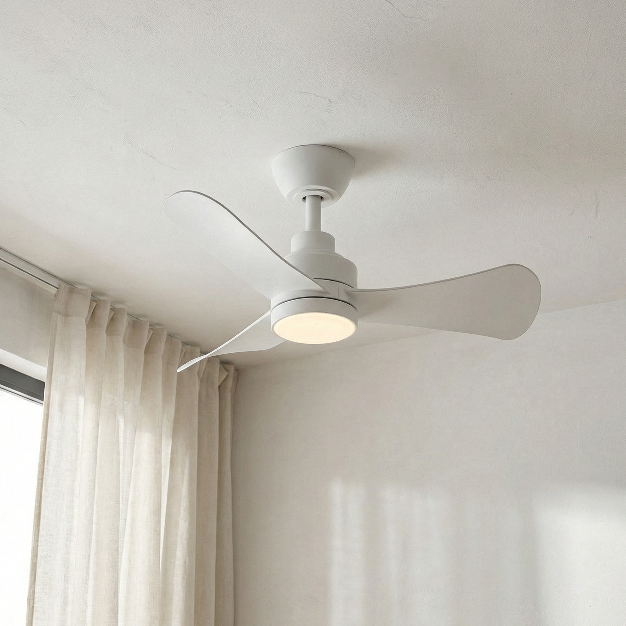 Turqueta 83 cm Ceiling Fan (less than 8 m²) – 3 ABS Blades with LED Light